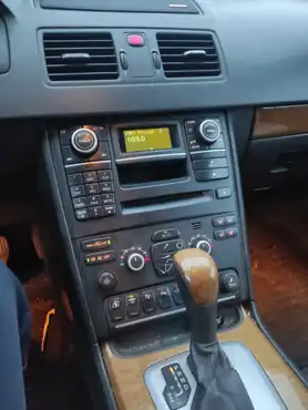Автомобиль марки ВОЛЬВО модель ХС90  2006 г.в. VIN-номер YV1CM595771368108