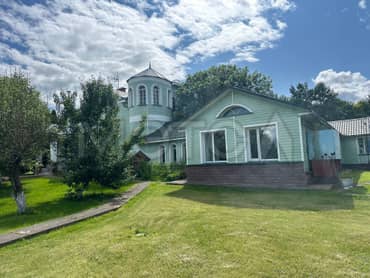 Дом 345,8 кв.м с хозпостройками на уча