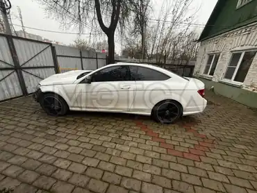 Mercedes-Benz C-Класс, 2012 года, 150 лс, 169000 км, АКПП