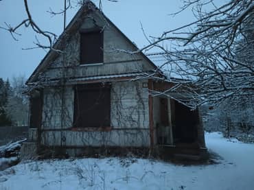 1) Здание, кадастровый номер: 47:07:0239001:132, назначение объекта недвижимости: Нежилое, виды разрешенного использования объекта недвижимости: данные отсутствуют, местоположение: Ленинградская область, Всеволожский район, массив Васкелово, СНТ Машиностроитель, уч. 31, площадь: 42.5 кв.м, и
2) Земельный участок, кадастровый номер: 47:07:0239001:34, назначение объекта недвижимости: данные отсутствуют, виды разрешенного использования объекта недвижимости: для ведения садоводства, местоположение: Ленинградская обл, Всеволожский район, массив Васкелово, СНТ "Машиностроитель", уч. № 31, площадь: 1000 кв.м.