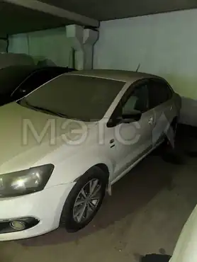 Volkswagen Polo, 2013 года, 105 лс