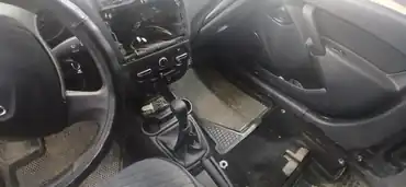 Автомобиль марки LADA модель Granta 2019 г.в. VIN-номер XTA219010K0617606 (в залоге за ПАО «СОВКОМБАНК»)