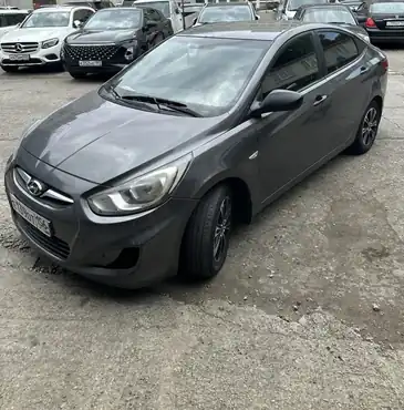 Легковой автомобиль марки: HYUNDAI, модель: Solaris, год выпуска: 2012 г., идентификационный номер (VIN): Z94CT41CBCR101749 (залогодержатель – ПАО «СОВКОМБАНК»)