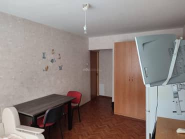 16/30 долей в праве общей долевой собственности на квартиру, что соответствует комнате № 6, площадью 16 кв.м. в квартире по адресу: г. Санкт-Петербург, ул. Пражская, д. 37, корп. 2, лит. А, кв.128, состоящей из 2-х комнат, общей площадью 44,5 кв.м., в том числе жилой площадью 30 кв.м., кадастровый номер 78:13:0007411:8555.