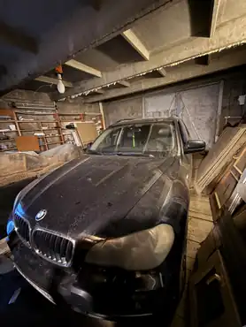 Автомобиль марки BMW модель X5 2008 г.в. VIN-номер WBAFE41060L158856