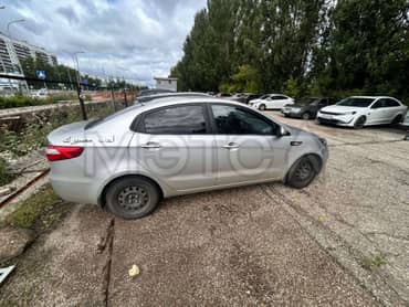 Kia Rio, 2014 года, 107 лс, 140000 км, АКПП еще