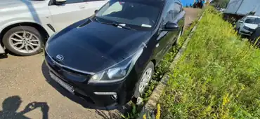 Автомобиль легковой, марка, модель: KIA RIO, 2020 года выпуска, VIN Z94C241BBLR179698. Находится в залоге АО «ОТП БАНК».