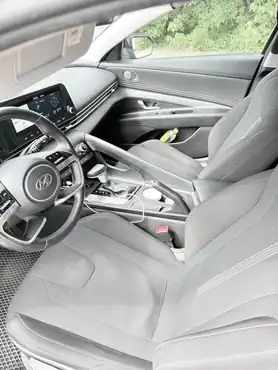 Легковой автомобиль марки: HYUNDAI, модели: Elantra, год выпуска: 2023 г., идентификационный номер (VIN): MXHLN41BBPK493115