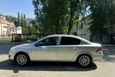 Автомобиль марки OPEL модель Astra 2011 г.в. VINномер XWF0AHL69B0014014