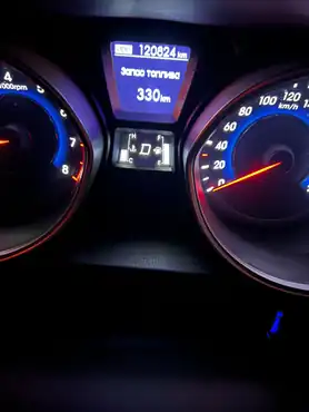 Автомобиль марки HYUNDAI модель Elantra 2013 г.в. VIN-номер KMHDH41EBDU773343, является предметом ПАО "Совкомбанк"