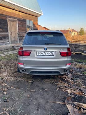 Легковой автомобиль, Марка, модель BMW X5, Регистрационный номер Е067УН790, Год выпуска 2010, VIN код X4XZV41180L449743, Автомобиль легковой, Цвет кузова серый.
