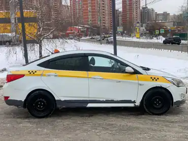 Автомобиль марки HYUNDAI модель Solaris 2016 г.в. VIN-номер Z94CT41CAHR501680