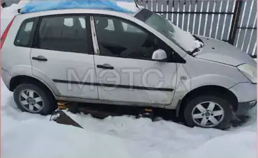 Ford Fiesta, 2005 года, 75 лс