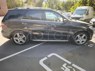 Mercedes-Benz M-Класс, 2013 года, 249 лс, 179564 км, полный привод, АКПП