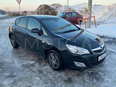 Opel Astra, 2012 года, 101 лс, 250 000 км еще