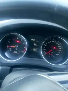 Легковой автомобиль марка: VOLKSWAGEN, модель: Jetta, год выпуска: 2015 г., кузов №: XW8ZZZ16ZFN904487, идентификационный номер (VIN): XW8ZZZ16ZFN904487.