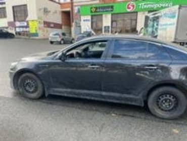 автомобиль КИА K5