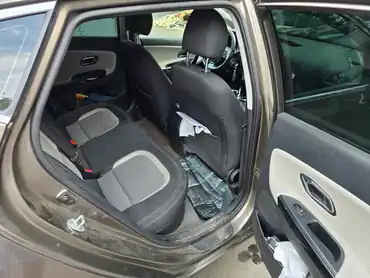 Автомобиль марки KIA модель Ceed 2014 г.в. VIN-номер XWEHN512BE0024013. Имущество находится в залоге у ПАО "Совкомбанк".