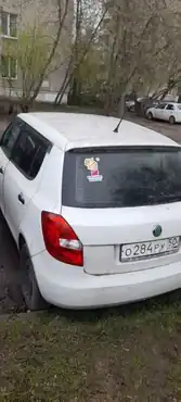 Транспортное средство Skoda Fabia (хэтчбек), категория ТС В, , год выпуска ТС 2012 г., цвет: белый. VIN XW8EH15JXDK552738