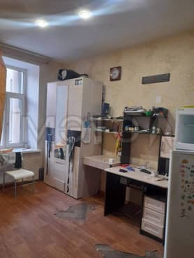 18/46 доли квартиры в Санкт-Петербурге еще