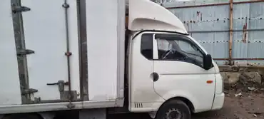 Автомобиль марки HYUNDAI модель PORTER2 2013 г.в. VIN-номер KMFZCZ7KAEU992137 Имущество находится в залоге ПАО "Совкомбанк"