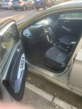 Автомобиль марки HYUNDAI модель Solaris, 2013 г.в., VIN-номер Z94CU51DADR073589