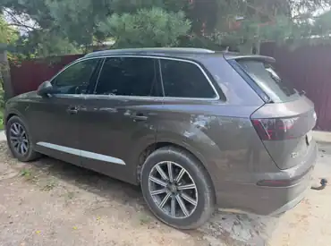 Автомобиль марки AUDI модель Q7 2015 г.в. VIN-номер WAUZZZ4M0GD013619