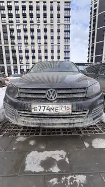 Автомобиль марки VОLКSWАGЕN модель ТОUАRЕG 2012 г.в. VIN-номер XW8ZZZ7PZCG007688