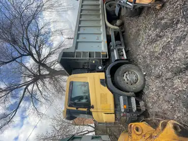 Самосвал SCANIA P6X400, год изг. 2011 (VIN X8UP6X40002066634)