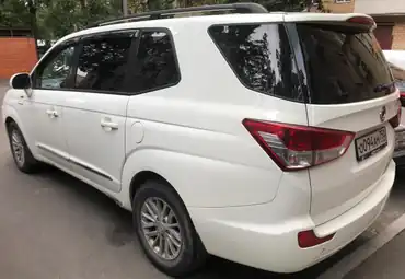 Автомобиль марки SSANG YONG модель Stavic 2014 г.в. VIN-номер KPTN0B1TSEP087772