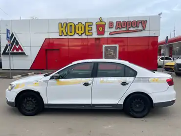 Автомобиль марки VOLKSWAGEN модель  JETTA 2013 г.в. VIN-номер  WVWZZZ16ZDM062744, является предметом залога ПАО "Совкомбанк"